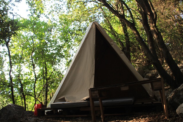 Ontdek de charme van glamping aan het water in het idyllische frankrijk